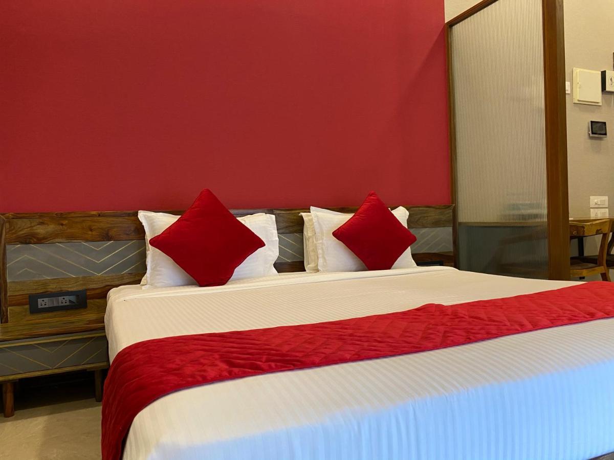 Theory9 Premium Service Apartments Khar Bombaim Exterior foto